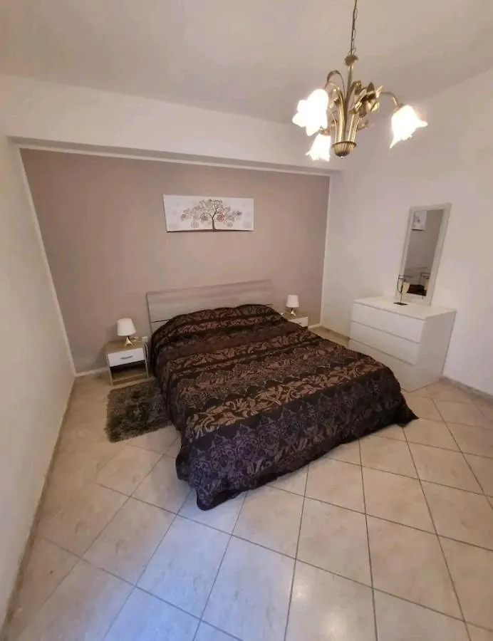 Casa Vacanze Alberto Giardini Naxos